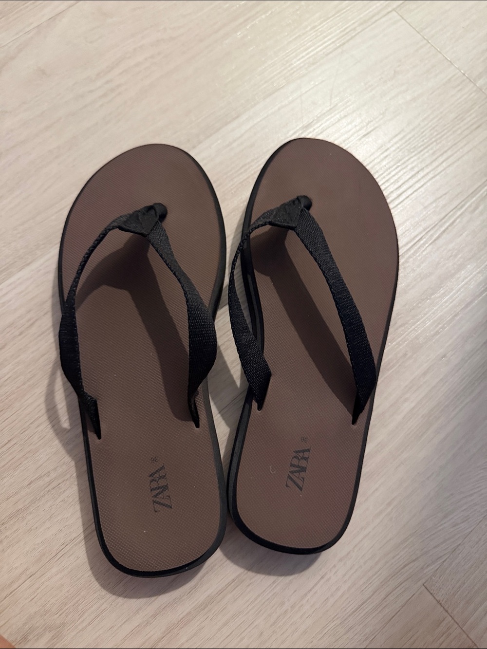 Zara Brown and Black Flip Flop Sandals - Picture 5 of 6